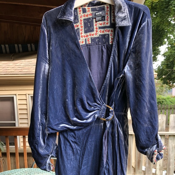 Anthropologie size 12 blue velvet dress with built in belt - Picture 1 of 6